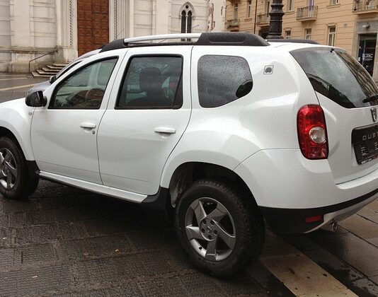 Ile pali Dacia Lodgy? Ile pali Dacia Lodgy?