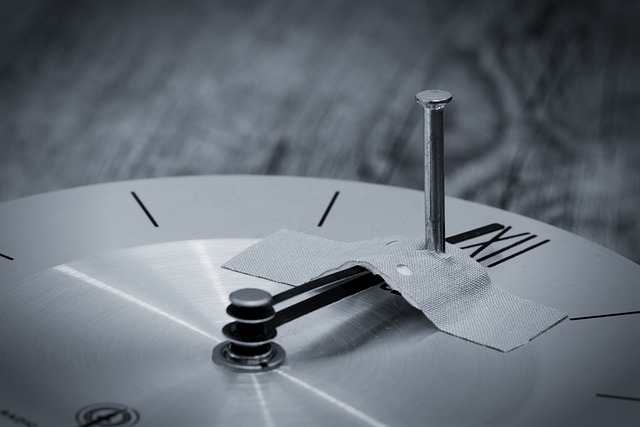 Czym przykleić listwę aluminiową do paneli? Czym przykleić listwę aluminiową do paneli?