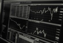 Jak sprzedać auto z cofniętym licznikiem?