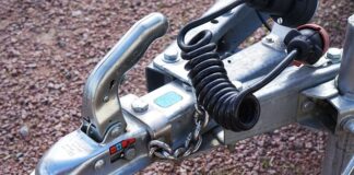 Czy na stacji kupię linkę holownicza?